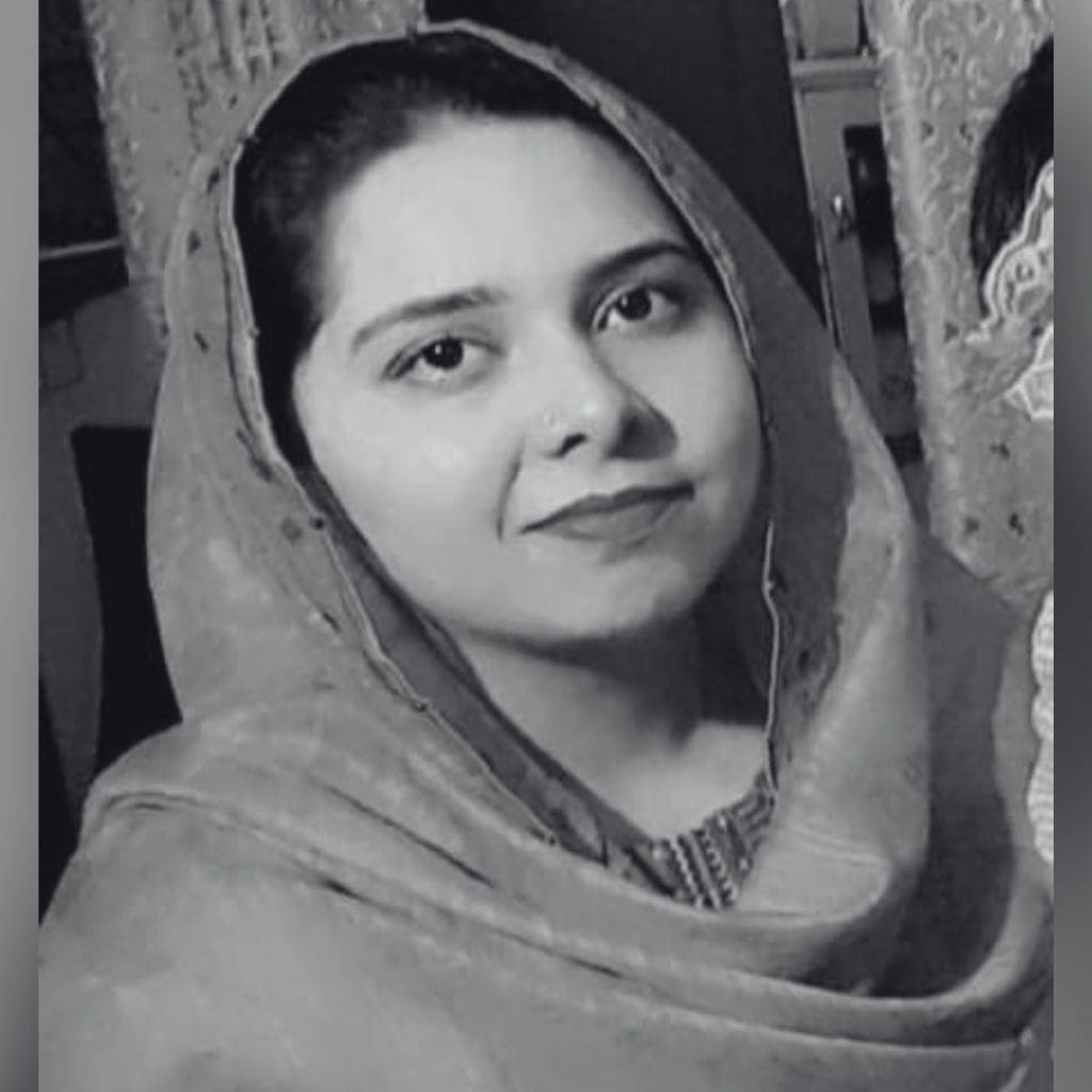 fatima shoaib author